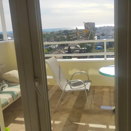 Bonito Estudio Con Bonitas Vistas דירה *